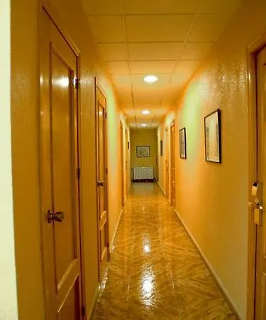 ホテル Santa Ana エルダ