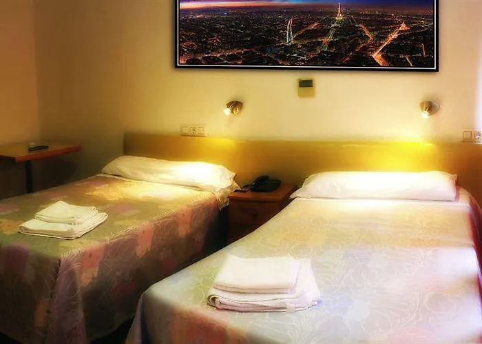 Santa Ana Hotel *