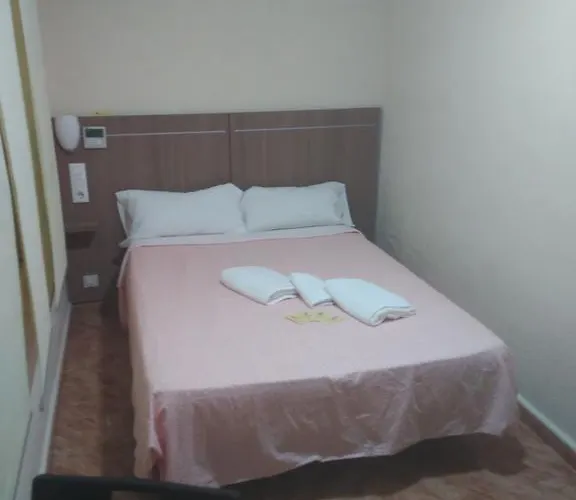 Santa Ana Hotel