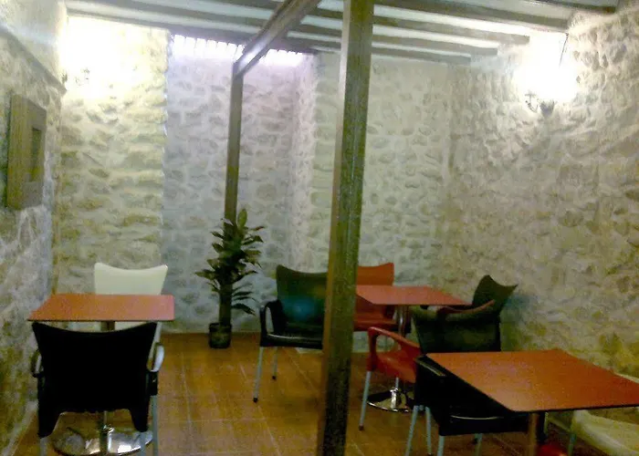 Santa Ana Hotel *
