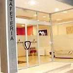 Santa Ana Hotel *