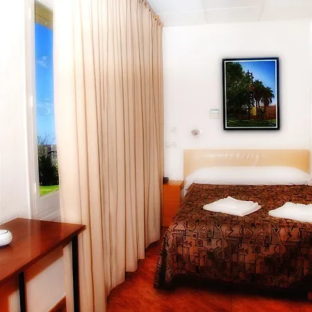 Hotel Santa Ana *